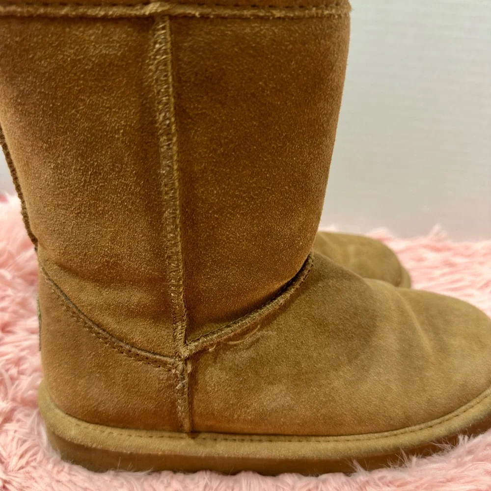 EUC Bearpaw Kid's Suede Wool Lining Pull On Boots Tan Chestnut‎ Size 2